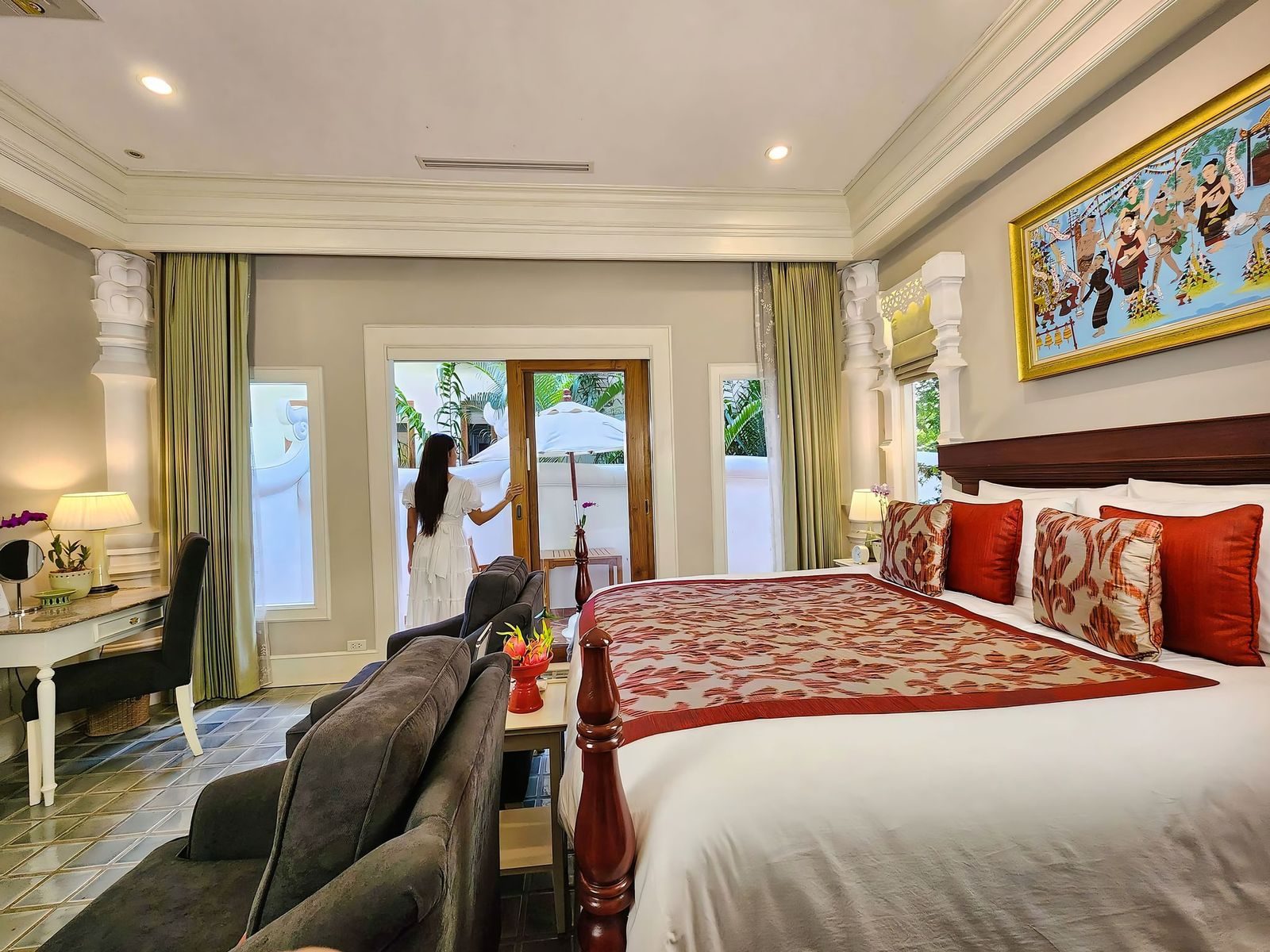 Executive Signature King Suite